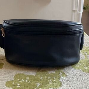 Vintage Coach Canteen Waist Fanny Pack Black Leather Bag #0515 M/L USA 90's